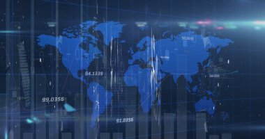 Dünya haritası mavi arka planda parlayan sayısal verileri gösteriyor. Dijital elementler ve grafikler bilginin görüntüsünü geliştiriyor