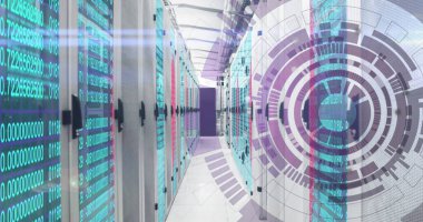 Ark reaktörünün görüntüsü ve sunucu odasındaki veri raflarının üzerindeki numaralar değişiyor. Dijital bileşik, çoklu pozlama, güç arzı, iş, büyüme, teknoloji, güvenlik, ağ sunucu kavramı.