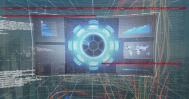 Bilgisayar sunucusunun kapatılmasına karşı veri işleme özelliği olan ekranların görüntüsü. Bilgisayar arayüzü ve iş veri depolama teknolojisi kavramı