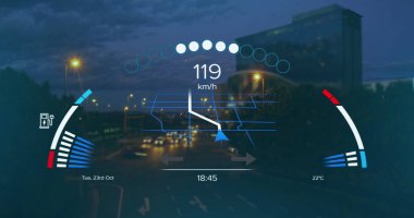 Çeşitli göstergeler ve ölçümlerle birlikte dijital hız göstergesi. Arka planda sokak lambaları ve binaları görünen şehir manzarası