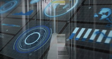 Bilgisayar sunucu odasına karşı veri işleme arayüzünün resmi. Bilgisayar arayüzü ve iş veri depolama teknolojisi kavramı