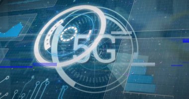 Mavi arkaplan üzerinde 5G metin, tarama ve veri işleme görüntüsü. küresel bağlantılar veri işleme ve dijital arayüz konsepti dijital olarak oluşturulmuş resim.