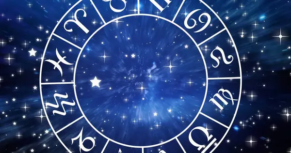 Yıldızlı gece gökyüzünde Zodyak çarkının görüntüsü. Yıldız falı, burç, yıldız işaretleri ve astroloji konsepti dijital olarak oluşturulmuş görüntü.