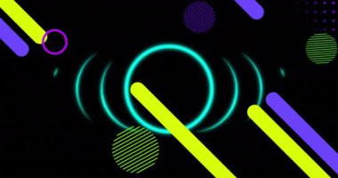 Siyah arkaplanda hareket eden enerjik soyut şekillerin animasyonu. Renk, desen, şekil ve hareket kavramı dijital olarak oluşturulmuş video.