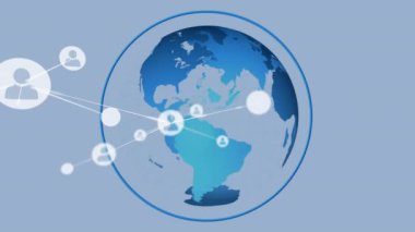 Mavi arkaplandaki dünya üzerindeki simgelerle bağlantı ağının animasyonu. Küresel teknoloji, hesaplama, bağlantılar ve dijital arayüz konsepti dijital olarak oluşturulmuş video.