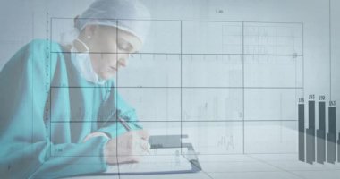 Kafkasyalı kadın doktorun hastanedeki finansal veri işleme animasyonu. Küresel tıp, sağlık ve dijital arayüz kavramı dijital olarak üretilen video.