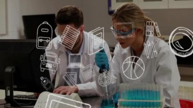 Laboratuvarda deneyler yapan Kafkas bilim adamlarının okul eşyaları simgelerinin canlandırılması. Eğitim, teknoloji ve dijital arayüz kavramı dijital olarak oluşturulmuş video.