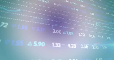 Mavi arka planda finansal veri işleme animasyonu. Küresel finans, iş, bağlantılar, hesaplama ve veri işleme kavramı dijital olarak oluşturulmuş video.