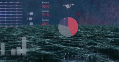 Denizaşırı mali veri işleme animasyonu. Küresel finans, iş, bağlantılar, hesaplama ve veri işleme kavramı dijital olarak oluşturulmuş video.