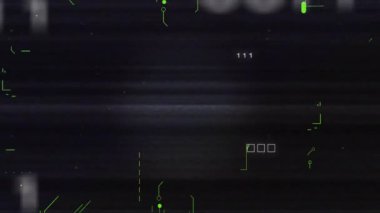 İkili kodlama ve devre kartı üzerinden dijital veri işleme animasyonu. Dijital olarak oluşturulmuş küresel bağlantılar, hesaplama ve veri işleme kavramı.