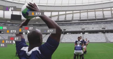 Stadyumdaki rugby oyuncuları sosyal medya tebligatlarıyla canlandılar. Spor, takım çalışması, rekabet, teknoloji, etkileşim