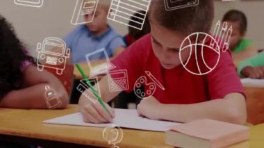 Okul eşyaları simgelerinin sınıftaki çeşitli öğrenciler üzerinde canlandırılması. Küresel eğitim, öğrenim ve okul kavramı dijital olarak oluşturulmuş video.