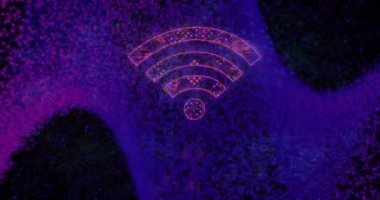 Siyah arkaplandaki noktalar üzerinde bilgisayar devre kartı olan wifi simgesi animasyonu. Küresel teknoloji, çevrimiçi güvenlik, bilgisayar ve dijital arayüz kavramı dijital olarak oluşturulmuş video.