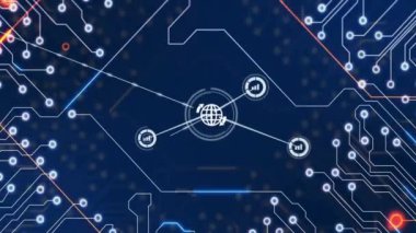 Devre kartı üzerinde simgeler ve veri işleme ile bağlantı ağının animasyonu. Dijital olarak oluşturulmuş küresel bağlantılar, hesaplama ve veri işleme kavramı.