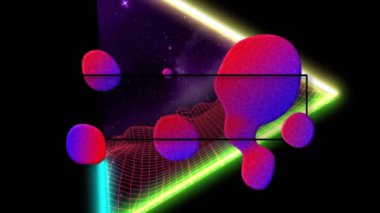 Renkli şekiller ve siyah arkaplanda dijital dağlar üzerinde flash satış metninin animasyonu. Şekiller, arkaplan, teknoloji, iletişim ve dijital arayüz kavramı dijital olarak oluşturulmuş video.