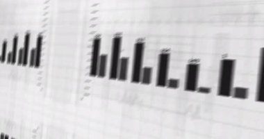 Şebeke üzerinde finansal veri işleme animasyonu. Küresel iş, bağlantılar, hesaplama ve veri işleme kavramı dijital olarak oluşturulmuş video.