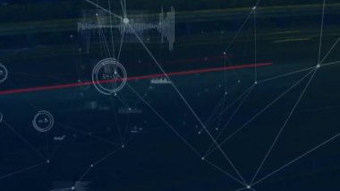 Şehir manzarası üzerindeki bağlantı ağının ve veri işleme ağının animasyonu. Küresel iş, finans, bağlantılar, hesaplama ve veri işleme kavramı dijital olarak oluşturulmuş video.