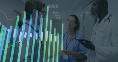 Çeşitli doktorlar üzerinde finansal veri işleme animasyonu. Küresel tıp, bağlantılar, hesaplama ve veri işleme kavramı dijital olarak oluşturulmuş video.