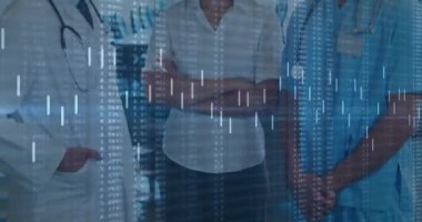 Çeşitli doktorlar üzerinde finansal veri işleme animasyonu. Küresel tıp, bağlantılar, hesaplama ve veri işleme kavramı dijital olarak oluşturulmuş video.