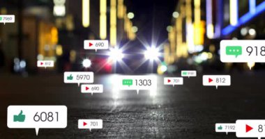 Şehir manzarasında artan sayılarda sosyal medya ikonlarının canlandırılması. Dijital olarak oluşturulmuş küresel sosyal medya, bilgisayar, iletişim ve dijital arayüz kavramı.