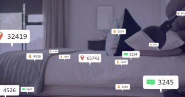 Modern yatak odası iç tasarımı üzerinde canlandırma konumu ve bildirim simgeleri. Teknoloji, yenilik, akıllı ev, dekor, bildirimler, ev otomasyonu