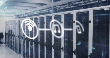 Sunucu odasında ortam simgelerinin canlandırılması. Teknoloji, iş ve dijital arayüz kavramı, dijital olarak üretilen video.