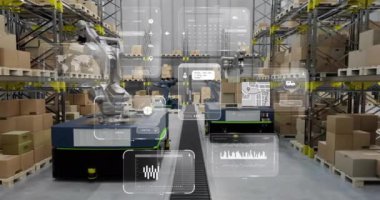 Depoda çalışan makinelerin üzerinde şema ve veri işleme animasyonları. Teknoloji, dağıtım ve dijital arayüz kavramı, dijital olarak oluşturulmuş video.