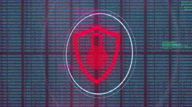 Asma kilit ve kalkan üzerinde veri işleme animasyonu. Küresel bilim ve dijital arayüz kavramı, dijital olarak üretilen video.