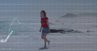 Sahilde oynamak, borsa veri animasyonu sahnesi olan bir çocuk. Finans, büyüme, teknoloji, aile