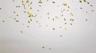 Düşen şeker küpleri, marşmelovlar ve animasyon arkaplanda altın konfeti. Tatlı, tatlı, şekerleme, şeker, kutlama, parti