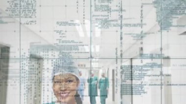 Hastane koridorundaki sağlık görevlileri üzerinde tıbbi veri işleme animasyonu. teknoloji