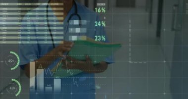 Tıbbi verileri analiz etmek, hastanedeki hasta bilgilerini incelemek. Doktor, analiz.