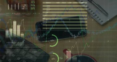 Ofis masasındaki finansal veri işleme ekipmanlarının dijital birleşik görüntüsü. küresel finans ve iş kavramı