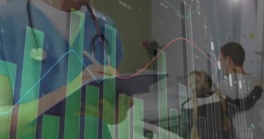 Finansal veriler, hastanede çalışan sağlık uzmanlarının animasyon çizelgelerini gösteriyor. analiz, takım çalışması, yenilik