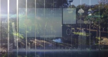 Ağaçlar ve binalarla şehir manzarası için canlandırıcı hava tahmini. animasyon, meteoroloji, şehir, iklim