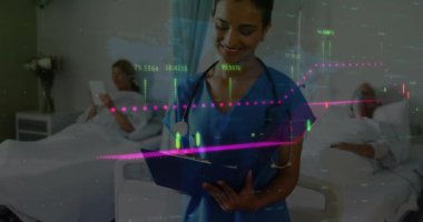 Hastane odasında elinde pano tutan hemşire için tıbbi veri analizi animasyonu. Sağlık, teknoloji, dijital, tanı