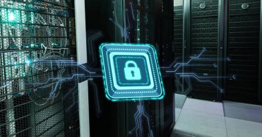 Sunucu odasına bağlı asma kilit resmi. Küresel iş, teknoloji ve dijital arayüz kavramı dijital olarak oluşturulmuş görüntü.