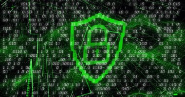 Siyah arkaplanda asma kilit simgesiyle kalkan üzerinde veri işleme resmi. Küresel teknoloji, çevrimiçi güvenlik, bilgisayar ve dijital arayüz kavramı dijital olarak oluşturuldu.