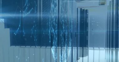 Sunucu odasında finansal veri işleme animasyonu. Küresel teknoloji, finans, bilgisayar ve dijital arayüz kavramı, dijital olarak oluşturulmuş video.