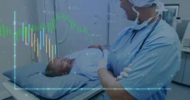 Beyaz kadın cerrahın istatistik ve veri işleme animasyonu. Küresel tıp, bağlantılar, hesaplama ve veri işleme kavramı, dijital olarak oluşturulmuş video.