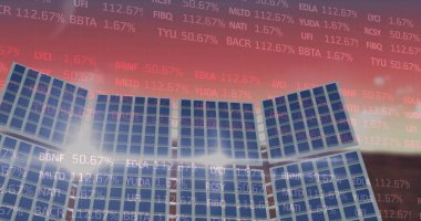 Şehir manzarası üzerinde finansal veri işleme resmi. Küresel iş ve veri işleme kavramı dijital olarak oluşturulmuş görüntü.