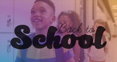 Koridorda dikilen mutlu bir Afrikalı Amerikalı çocuk yerine okula dönüş görüntüsü. öğrenim, eğitim ve okul konseptine dijital olarak üretilen imaj.