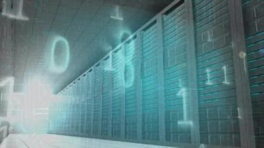 Sunucu odasının üzerindeki bilgisayar devre kartı ile veri işleme animasyonu. Küresel teknoloji, bilgisayar, çevrimiçi güvenlik ve dijital arayüz kavramı, dijital olarak oluşturulmuş video.