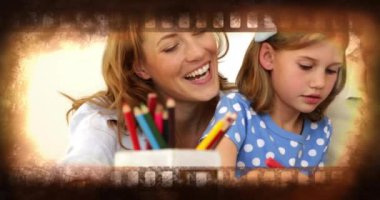Aile çizimleri, film animasyonları bağlanma anları. yaratıcılık, birliktelik, sanat, eğlence, çocukluk