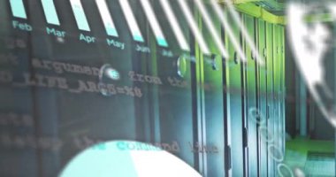 Veri merkezindeki sunucu raflarında veri işleme animasyonu. Teknoloji, ağ, bilgi, altyapı, bilişim, dijital