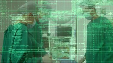 Cerrahlar yeşil ızgara ile tıbbi veri işleme animasyonu üzerinden operasyon yapıyorlar. Cerrahi, teknoloji, sağlık hizmetleri, yenilik