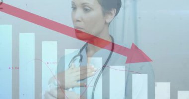 Doktorun hastaya sonuçları açıklaması üzerine sağlık veri analizi. Açıkla