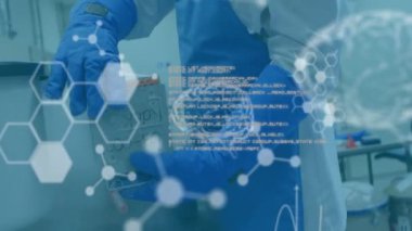 Laboratuvar teknisyeninin numunelerle çalışması üzerine bilimsel veri ve beyin diyagramı animasyonu. Bilim, teknoloji, laboratuvar, araştırma, veri analizi, biyoloji