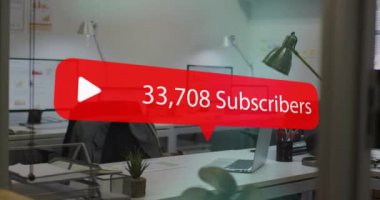 329,020 abonenin modern ofis çalışma alanı üzerinde dizüstü bilgisayar ve bitkilerle yaptığı animasyon. dijital pazarlama, sosyal medya, büyüme, çevrimiçi iş, masa, teknoloji