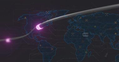 Dünya haritası üzerinde küresel ağ bağlantıları ve veri işleme animasyonu. Teknoloji, dijital, iletişim, internet, fütüristik, sanal